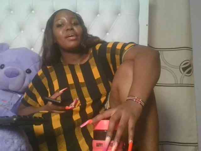 CuteTinkerbella webcam