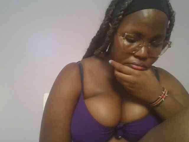 CuteTinkerbella webcam