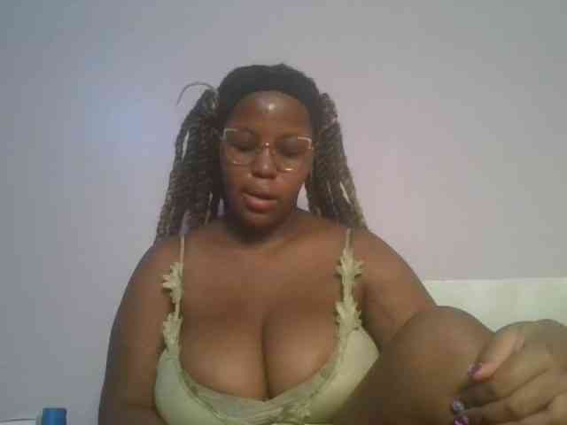 CuteTinkerbella webcam