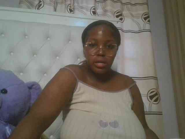 CuteTinkerbella webcam