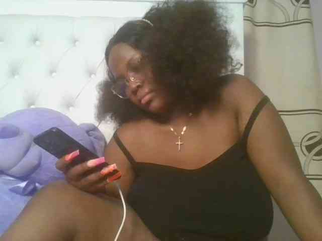 CuteTinkerbella webcam