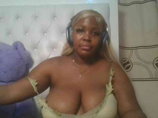 CuteTinkerbella webcam