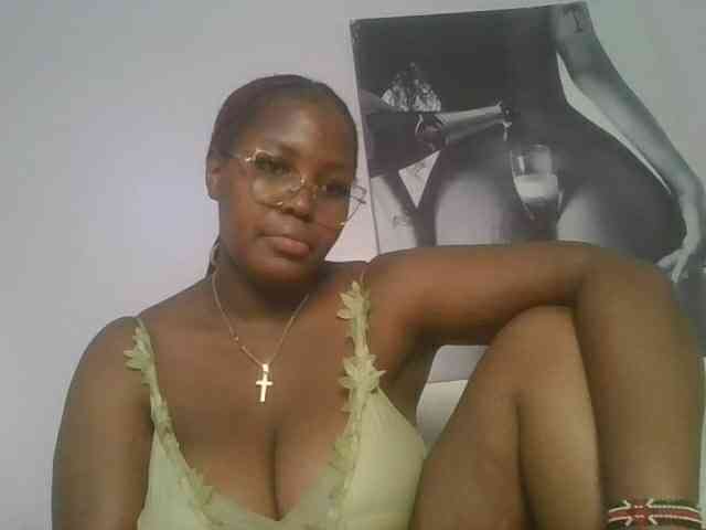 CuteTinkerbella webcam