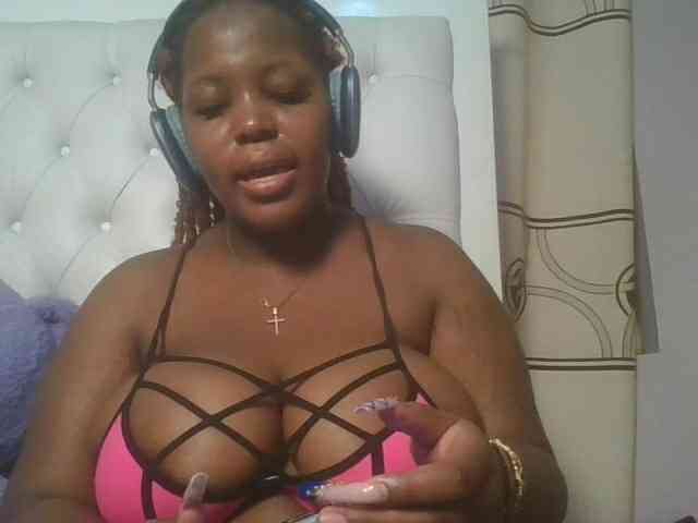 CuteTinkerbella webcam