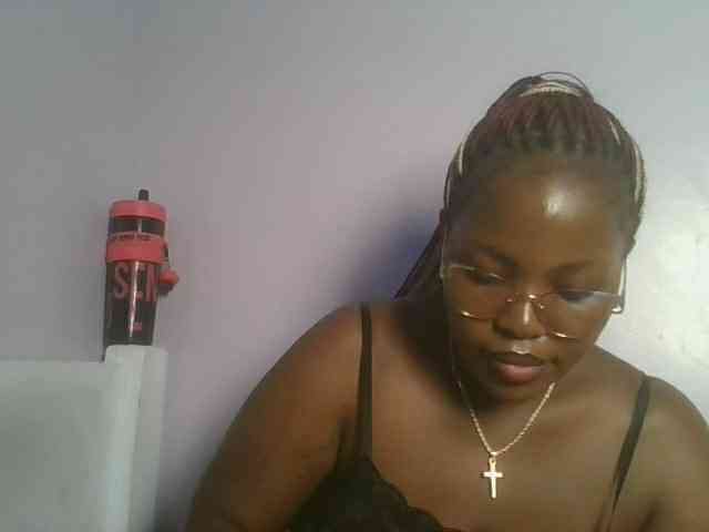 CuteTinkerbella webcam