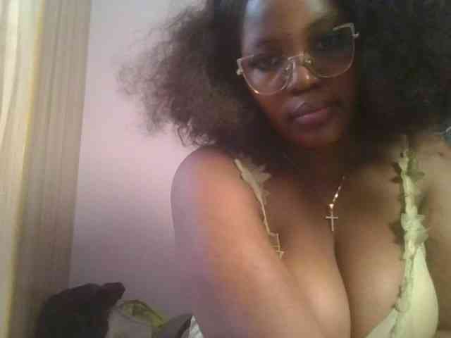 CuteTinkerbella webcam