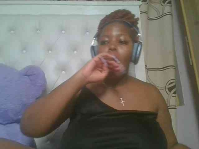 CuteTinkerbella webcam