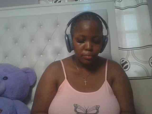 CuteTinkerbella webcam