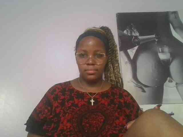 CuteTinkerbella webcam