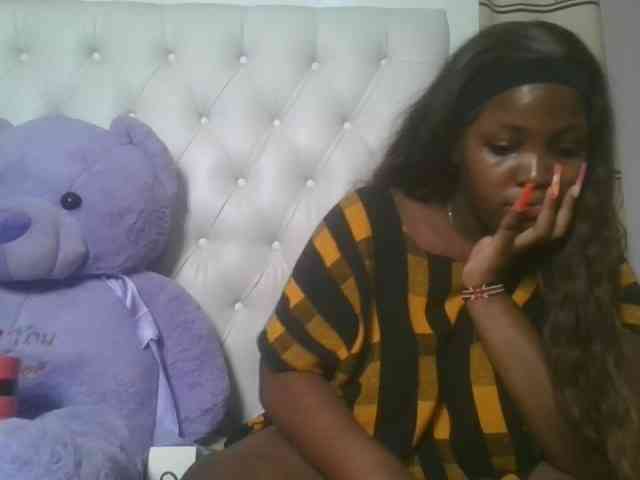 CuteTinkerbella webcam