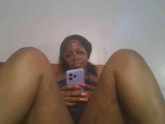 CuteTinkerbella webcam