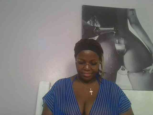 CuteTinkerbella webcam