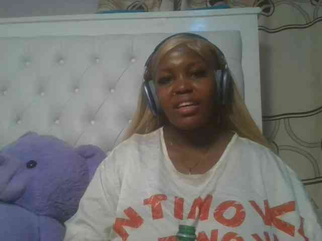 CuteTinkerbella webcam