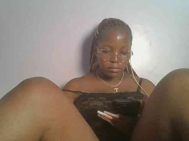 CuteTinkerbella webcam