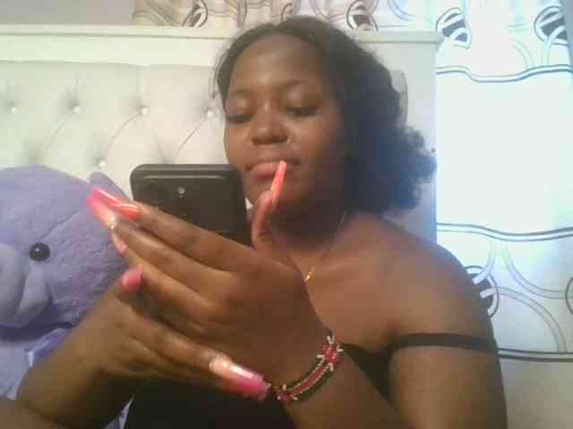 CuteTinkerbella webcam