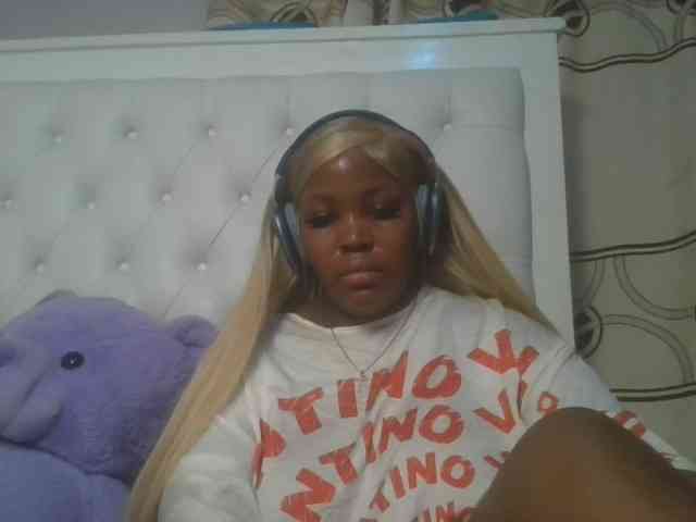 CuteTinkerbella webcam