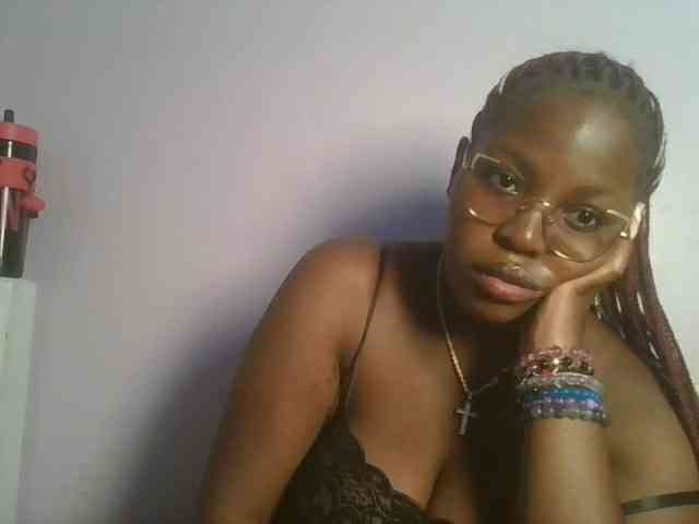 CuteTinkerbella webcam