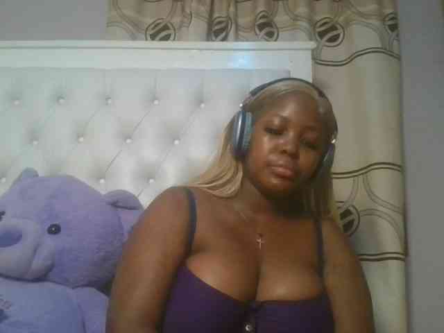 CuteTinkerbella webcam