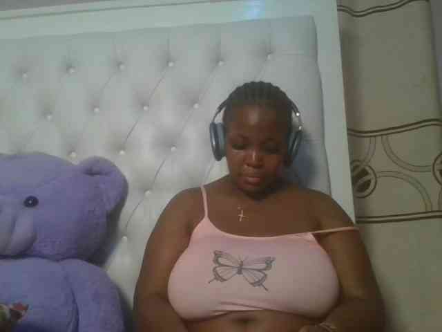 CuteTinkerbella webcam