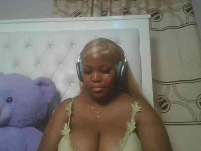 CuteTinkerbella webcam