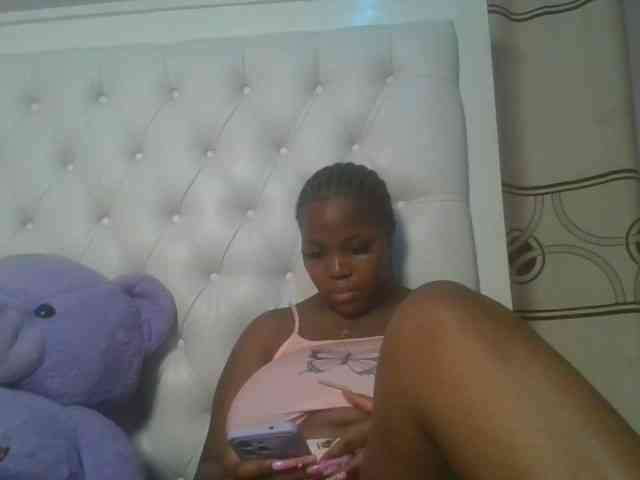 CuteTinkerbella webcam