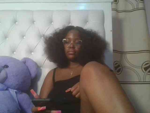 CuteTinkerbella webcam