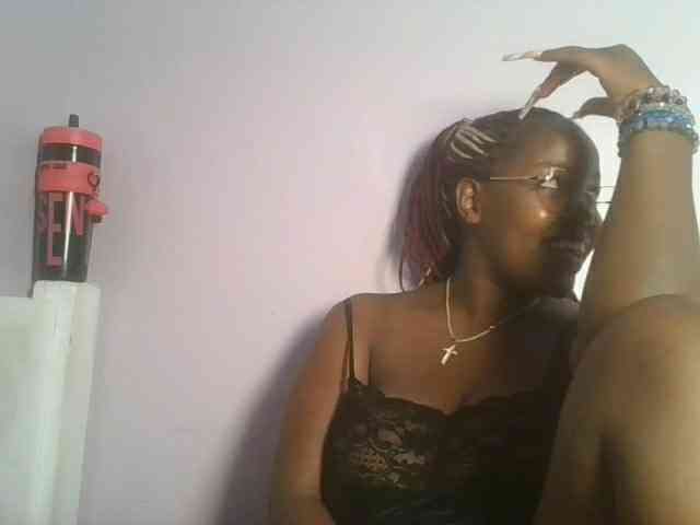 CuteTinkerbella webcam