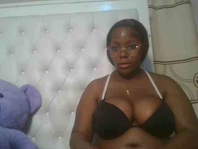 CuteTinkerbella webcam