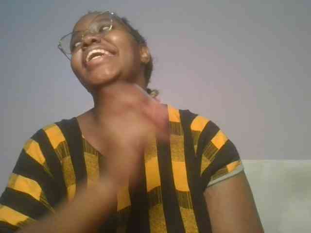 CuteTinkerbella webcam