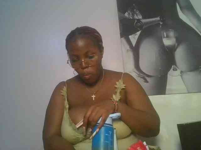 CuteTinkerbella webcam