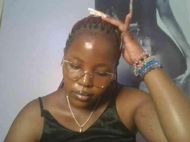 CuteTinkerbella webcam