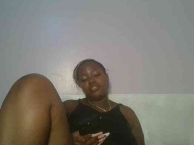 CuteTinkerbella webcam