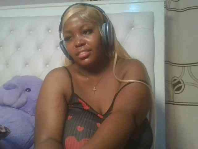 CuteTinkerbella webcam