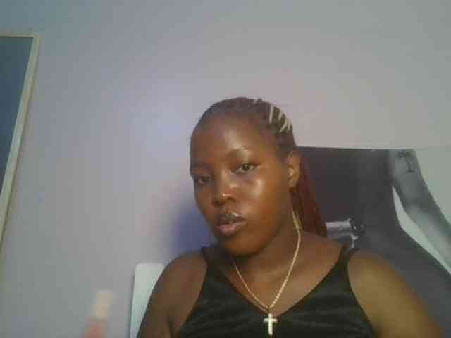 CuteTinkerbella webcam