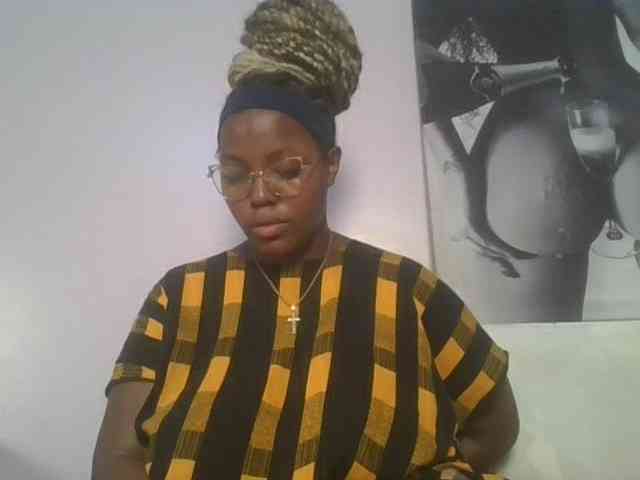 CuteTinkerbella webcam