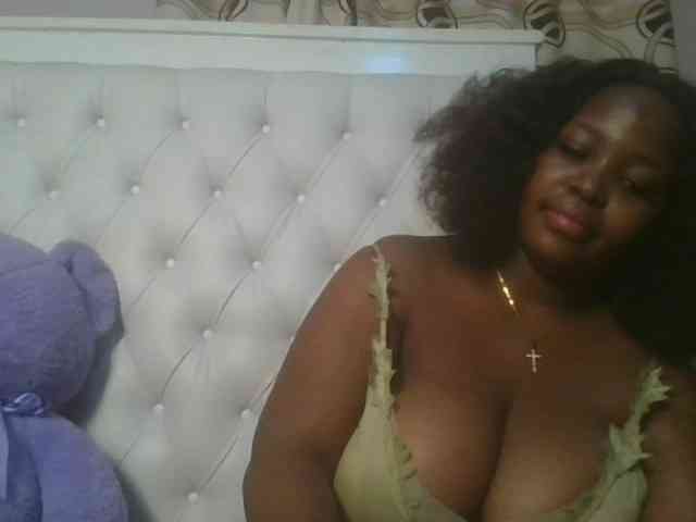 CuteTinkerbella webcam