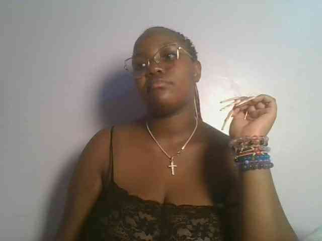 CuteTinkerbella webcam