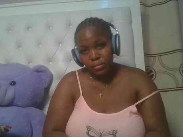 CuteTinkerbella webcam