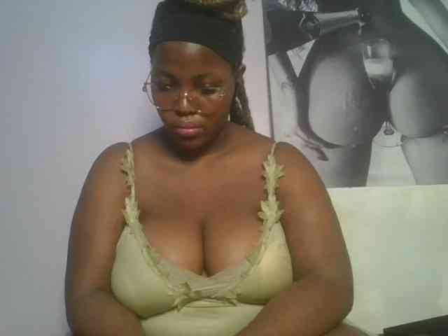 CuteTinkerbella webcam