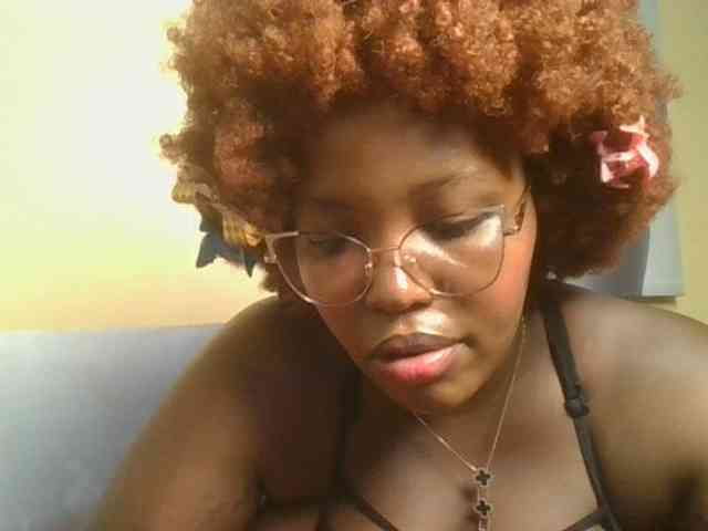 CuteTinkerbella webcam