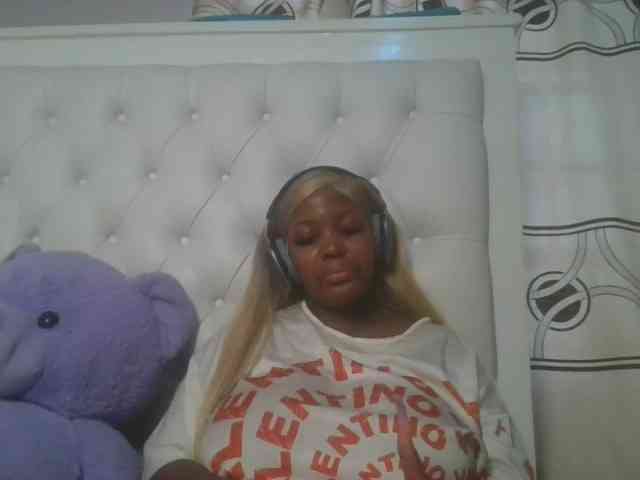 CuteTinkerbella webcam