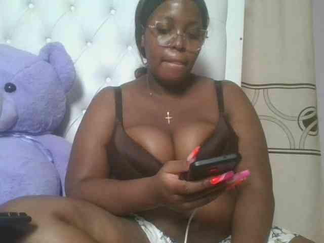 CuteTinkerbella webcam