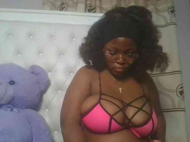 CuteTinkerbella webcam