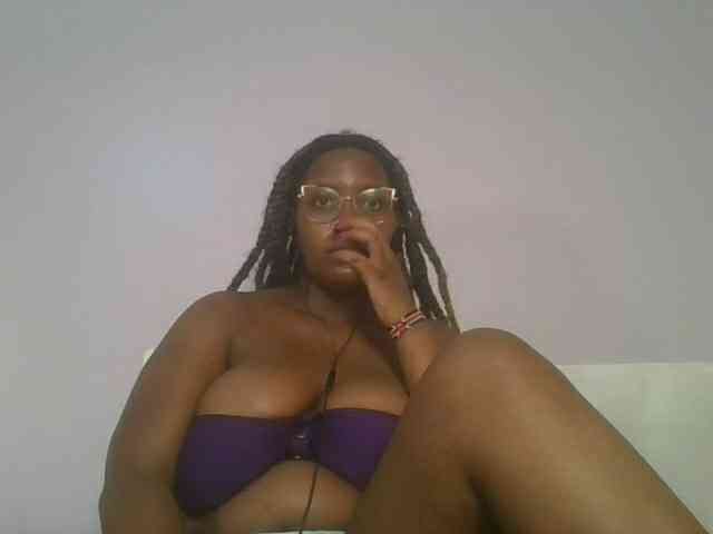 CuteTinkerbella webcam