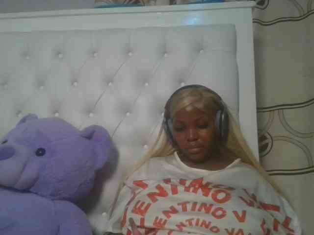 CuteTinkerbella webcam