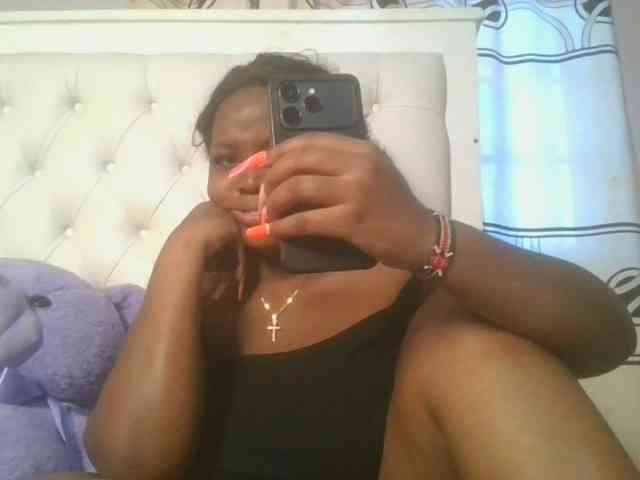 CuteTinkerbella webcam