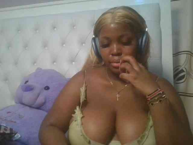 CuteTinkerbella webcam