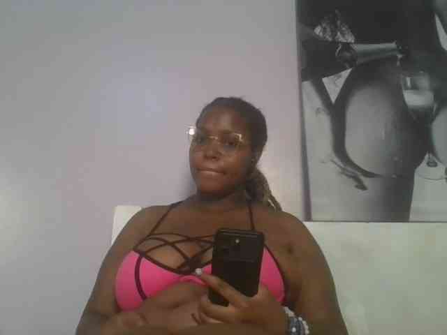 CuteTinkerbella webcam