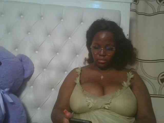 CuteTinkerbella webcam