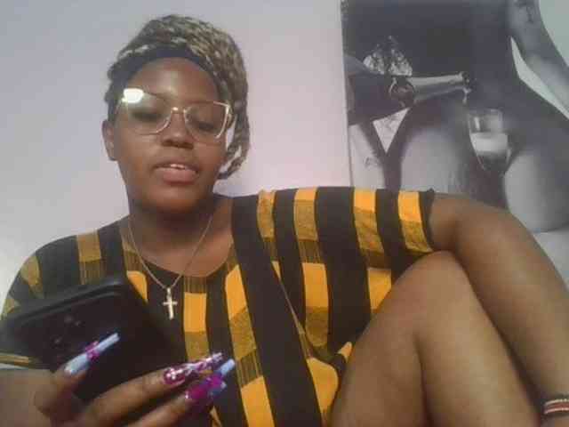 CuteTinkerbella webcam